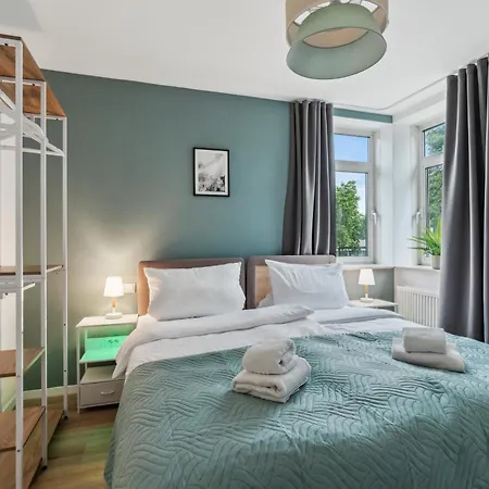 4 Schlafzimmer - 6 Betten, Parkplatz, Balkon, Kueche בוכולט
