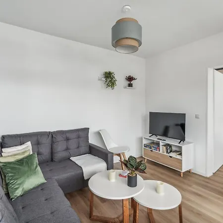 דירה 6 Schlafplaetze - Zentral, Balkon, Parkplatz, Kueche *