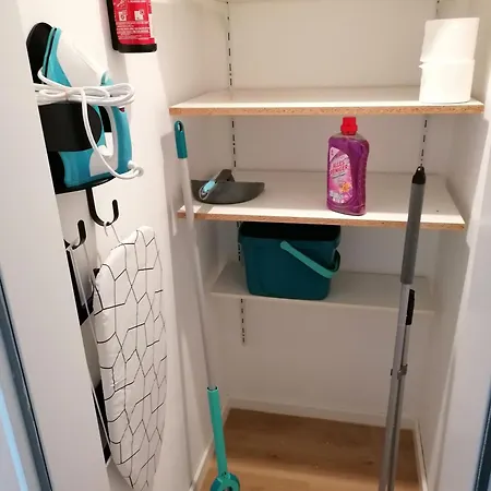 4 Schlafzimmer - 6 Betten, Parkplatz, Balkon, Kueche דירה בוכולט