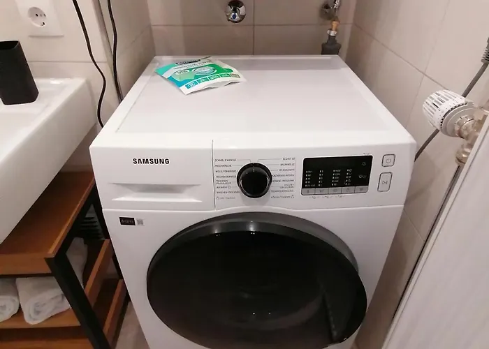 Lägenhet 6 Schlafplaetze - Zentral, Balkon, Parkplatz, Kueche *